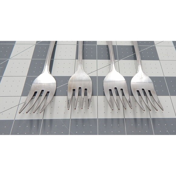 Supreme Cutlery by Towle Chestnut Hill Dessert Salad Fork Stainless Japan L/4 F - Picture 7 of 9